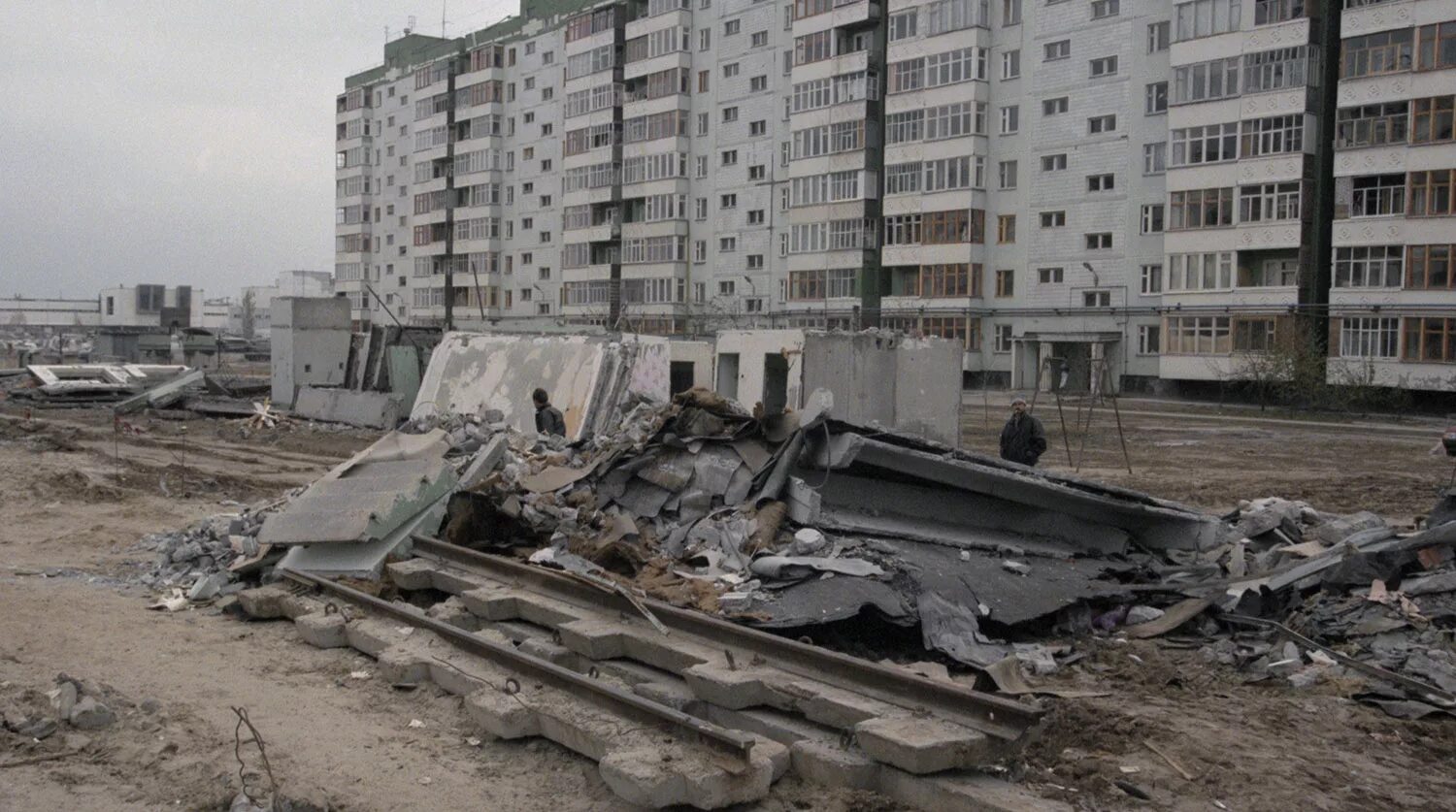 Какие дома взорвали в москве. Волгодонск терракт 16.09.1999. Взрыв в Волгодонске 16 сентября 1999. Взрывы домов в Волгодонске 1999. 16 Сентября 1999 Волгодонск.