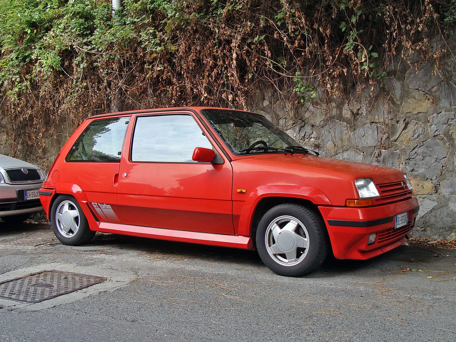 Рено 5 гт турбо. Renault 5 1984. Renault 5. Рено 5 дизель отзывы. Renault r5 turbo.