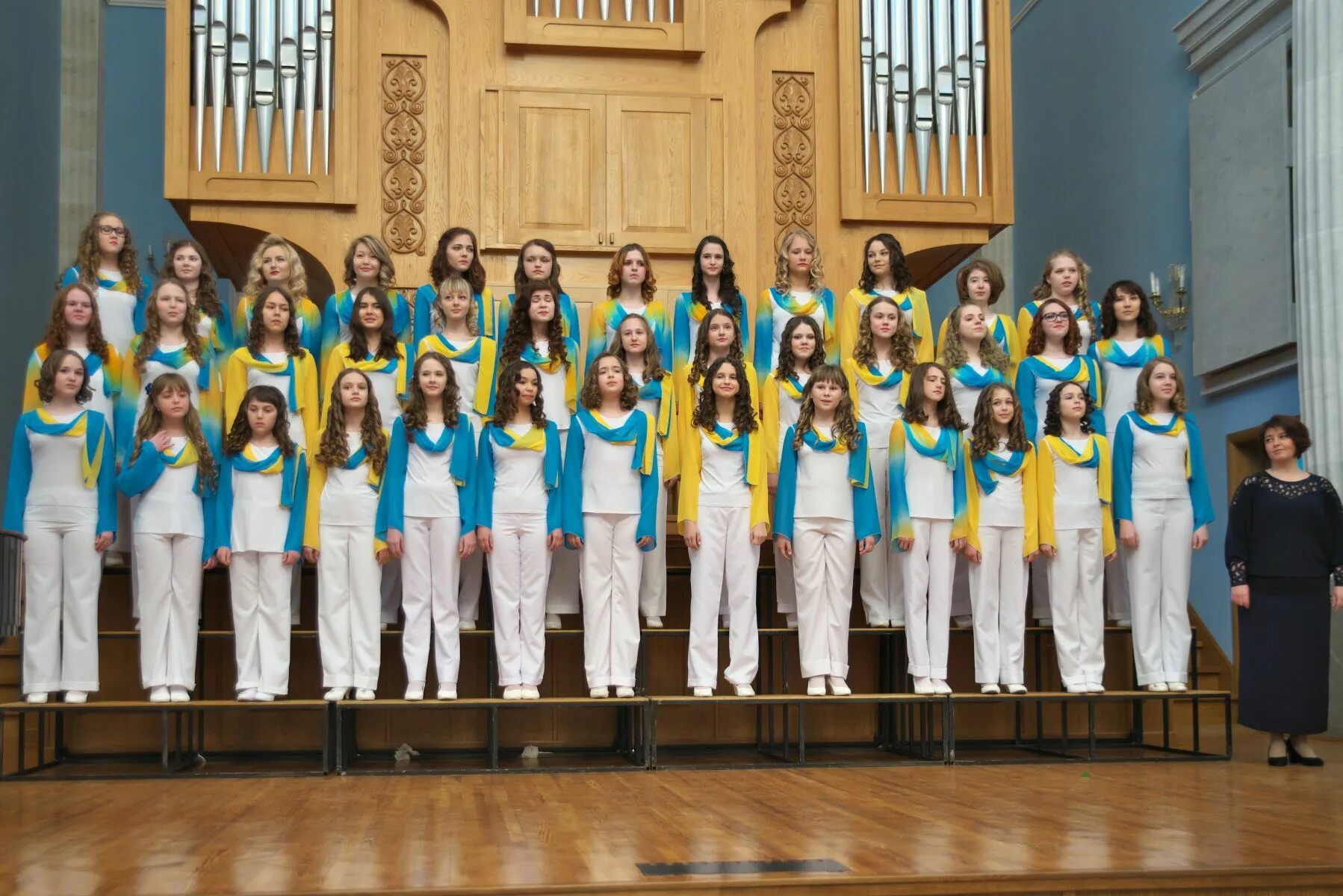 средний хор струве. рождественский концерт хора. хор феникс. церковная школа. хор марии струве.
