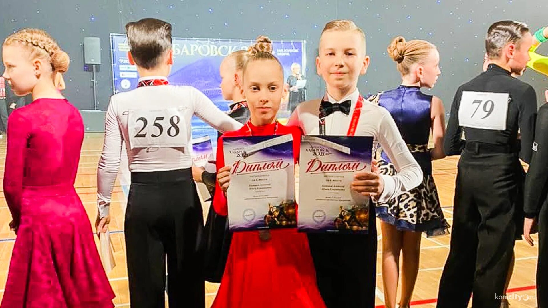 румба хабаровск. турнир новосибирск спортивно бальные танцы. фестиваль кубок мэра. бальные танцы хабаровск. спортивно бальные танцы олимпия хабаровск.