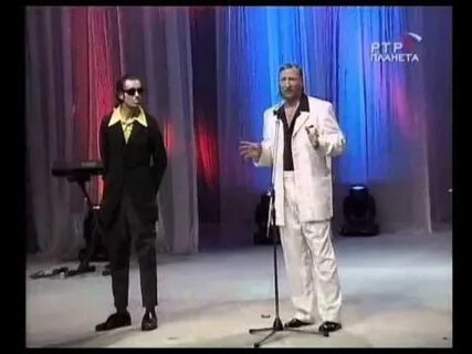 Гальцев руки под пальто