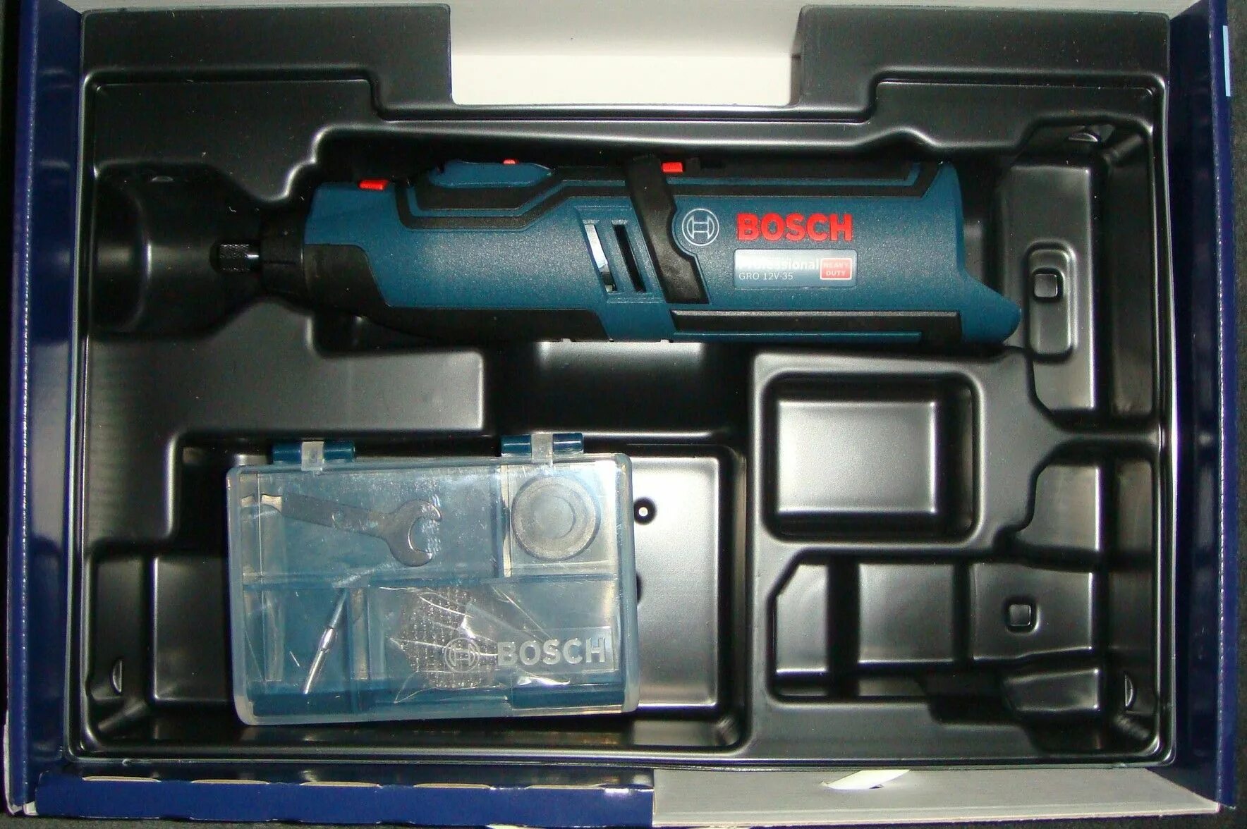 Гравер Bosch Gro 12v-35. Аккумуляторный гравер Bosch Gro 12v-35 (06019c5000). Гравер бош 12 вольт. Bosch Gro 12v-35 li-ion 12v.