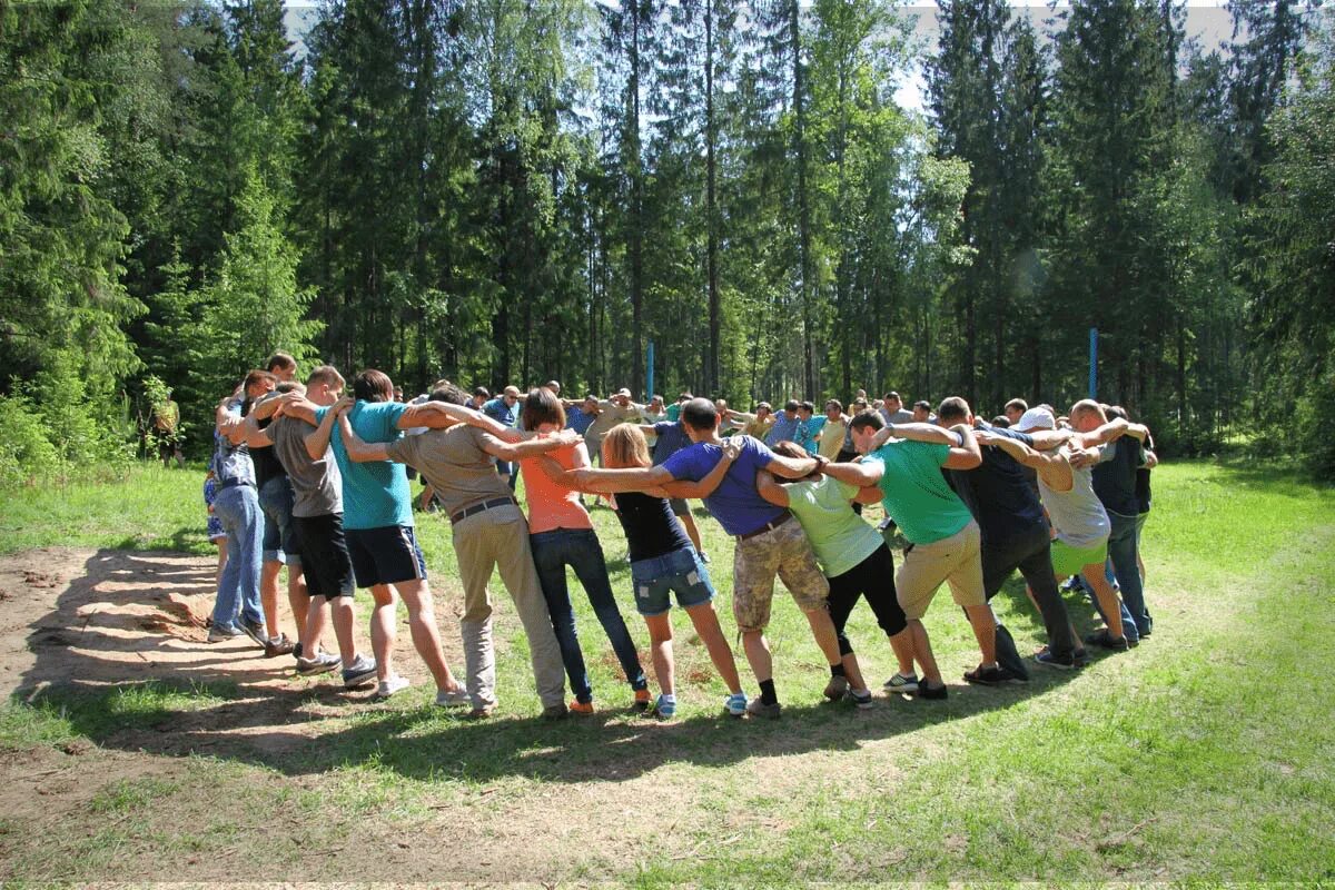 Конкурс прикольный на природе. Командообразование на природе. Командные конкурсы на природе. Развлечения на природе. Тимбилдинг для детей на природе.