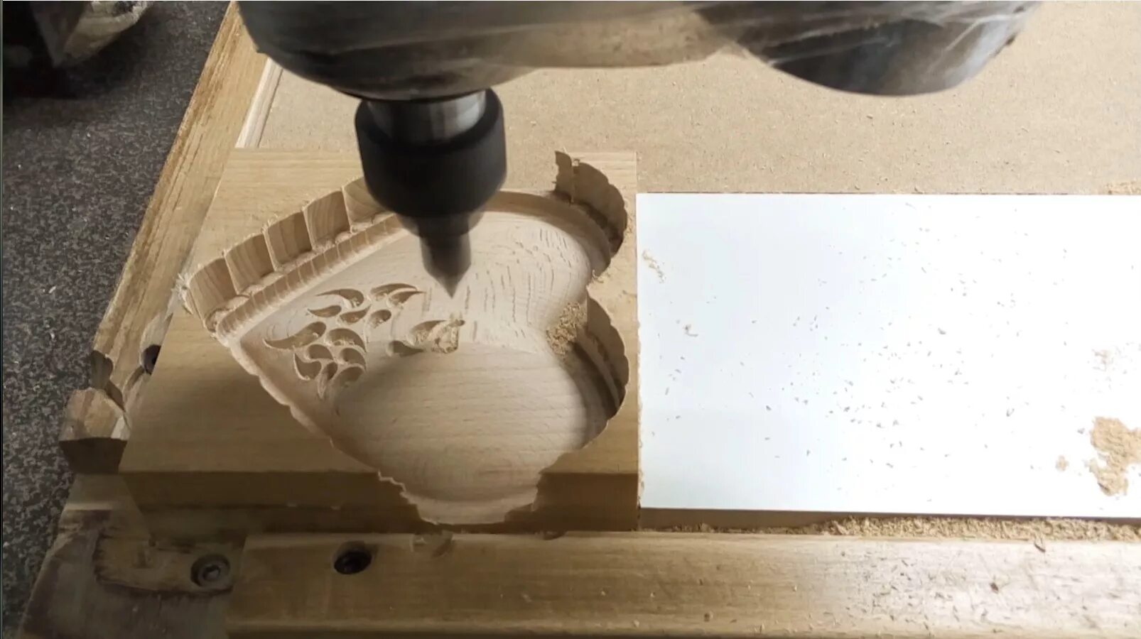 фрезерная резка дерева. фрезерование дерева чпу. фрезерование дерева чпу. фрезеровка по дереву. фрезерование дерева чпу.