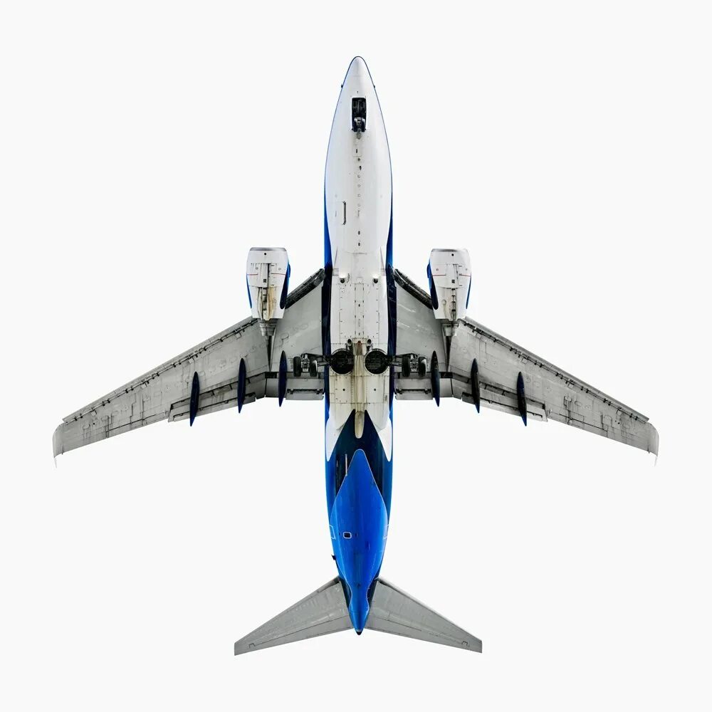 Boeing 737 снизу. Самолет 737 вид снизу. Боинг 737 сверху. Боинг 737 вид сверху.