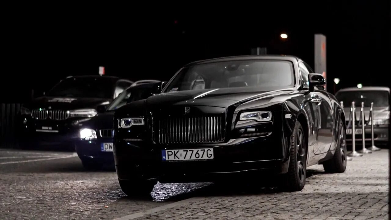 Песня черный ролс ролс. Rolls Royce Wraith Black. Rolls Royce Ghost 2018 Бандитский. Rolls Royce Ghost Black badge 2022. Rolls Royce Black Edition.