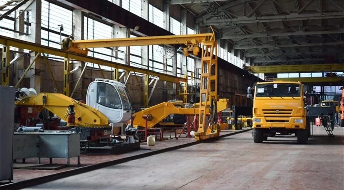Завод по производству кранов. Полукозловой кран 2т. Гертек крановый завод. Мостовой кран нтмк. Кран мостовой 11kw 5t.