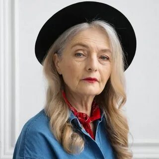 Красивые женщины за 70