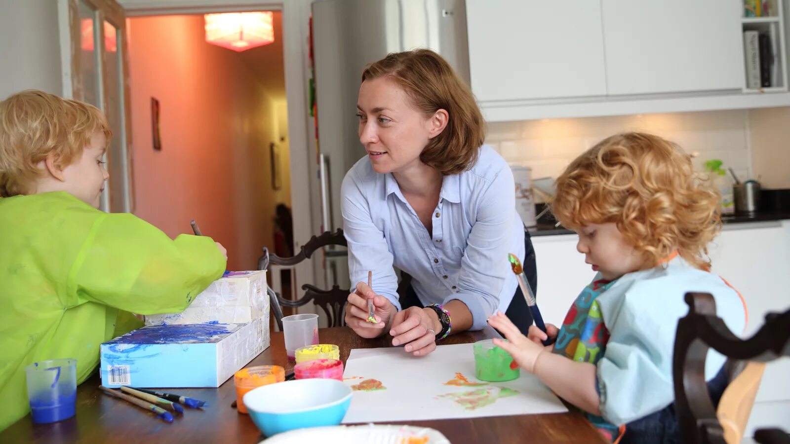 воспитатель с детьми. гувернантка профессия. гувернантка/гувернер. няня для школьника. няня.