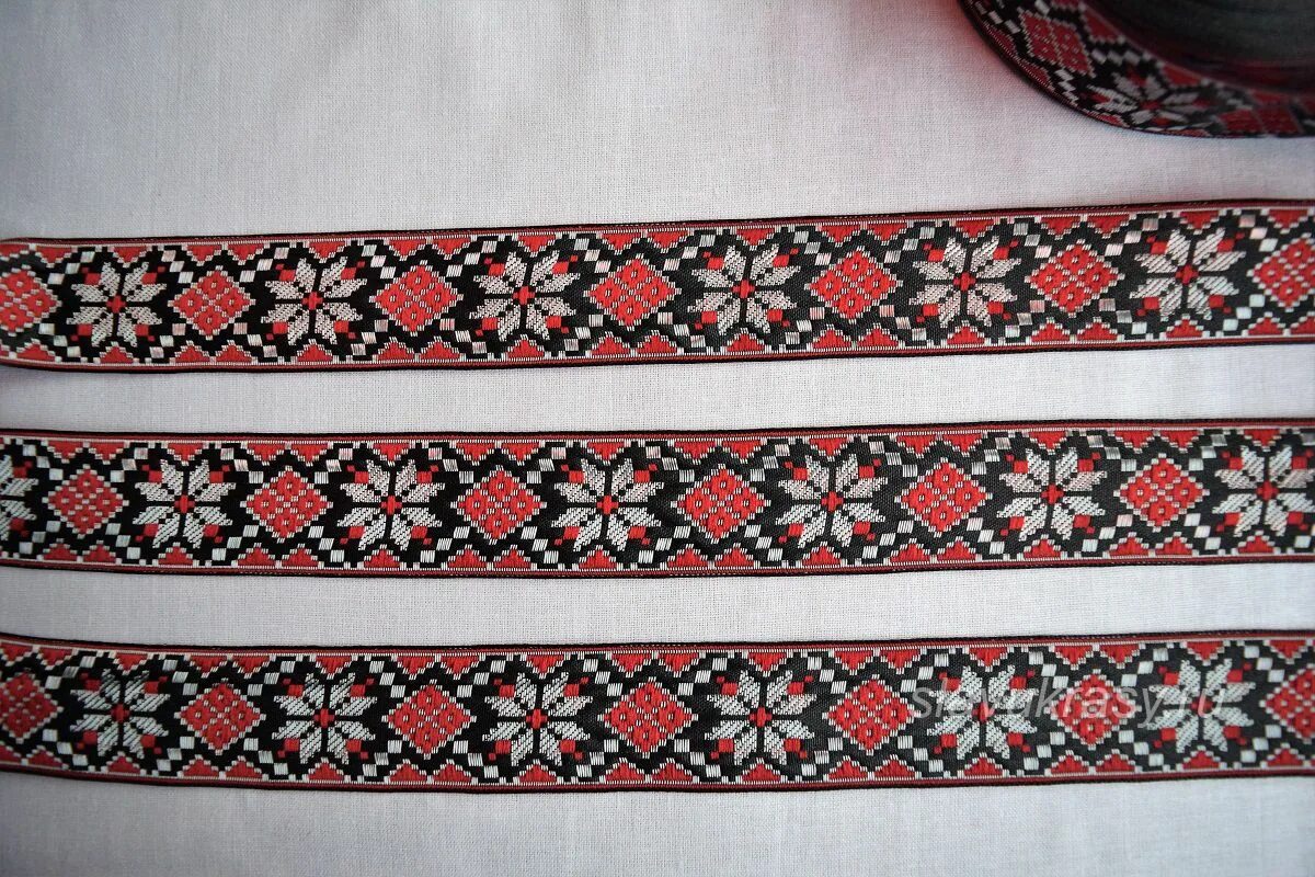 шифон 32 славянские украсы. славянские украсы интернет магазин тканей. ткань славянские узоры. славянские украсы интернет. старославянская ткань.