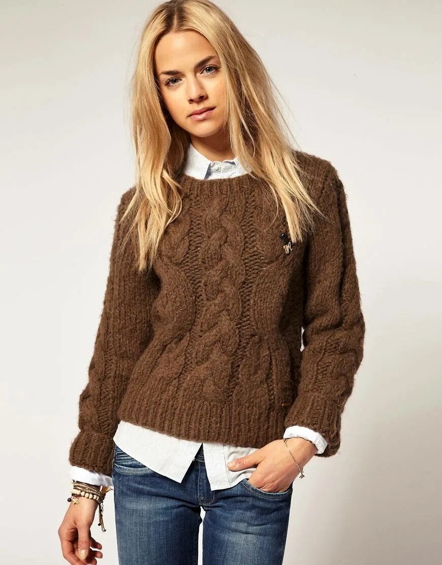 Модный джемпер для девушки. Стильный свитер. Стильный свитер. Вязаный свитер. Модный джемпер для девушки.