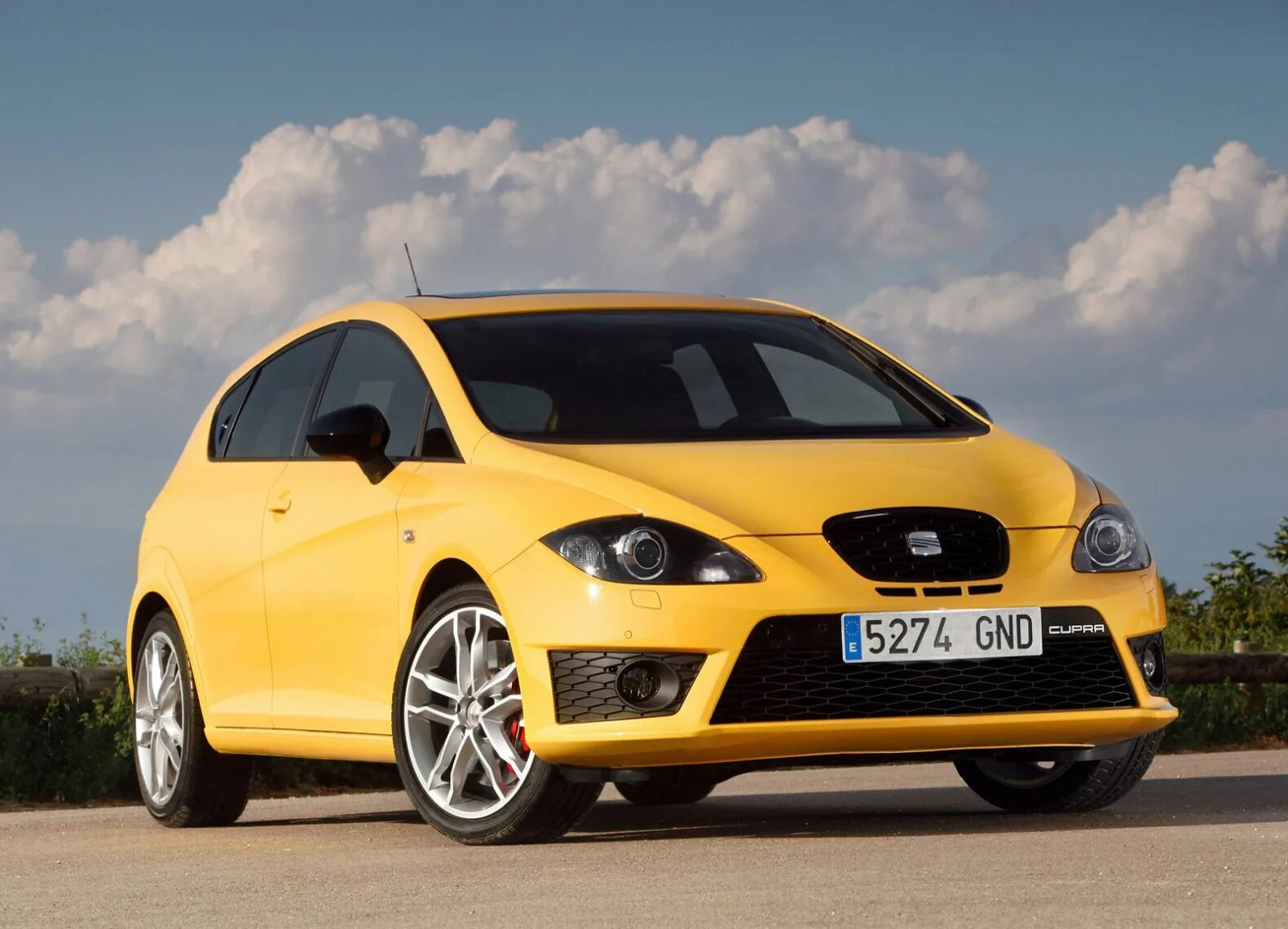 Leon super. Seat leon cupra 2012. seat cupra 2009.