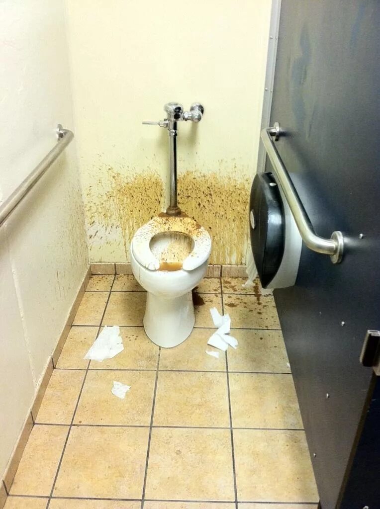 Предложение с toilets. Знак «туалет». Toilet me. Toilet me. Toilet me.