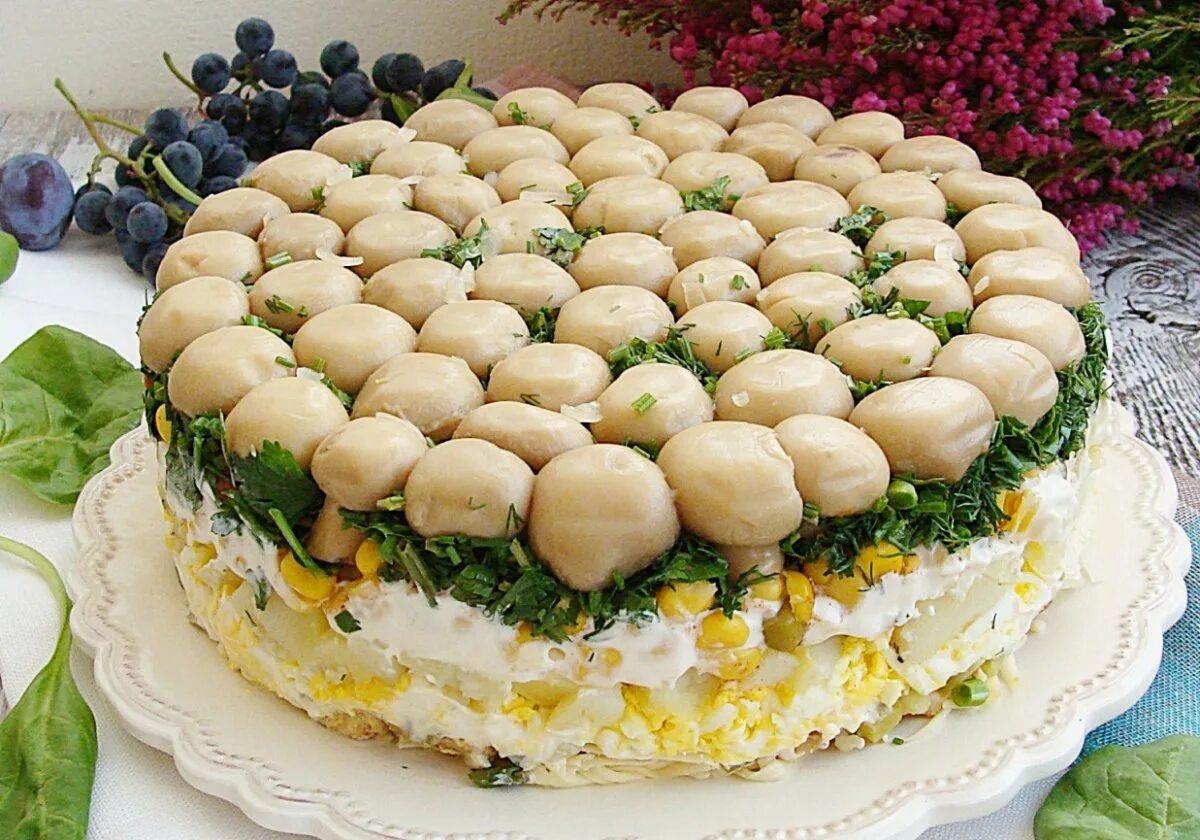 Салат полянка с шампиньонами рецепт