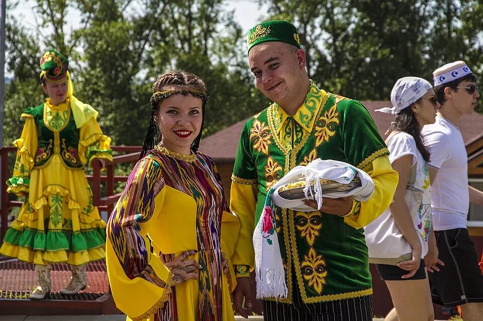 казанские татары. татарские традиции сабантуй. культура народа татары. традиции народа татары. сабантуй астрахань 2023.