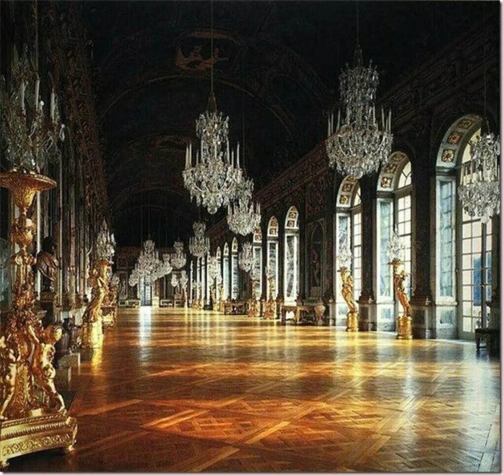 Версаль зеркальная галерея Версальского дворца. Зеркальный зал Версальского дворца. Зеркальный зал Версальского дворца в 1871. Зеркальный зал Версальского дворца 1919.