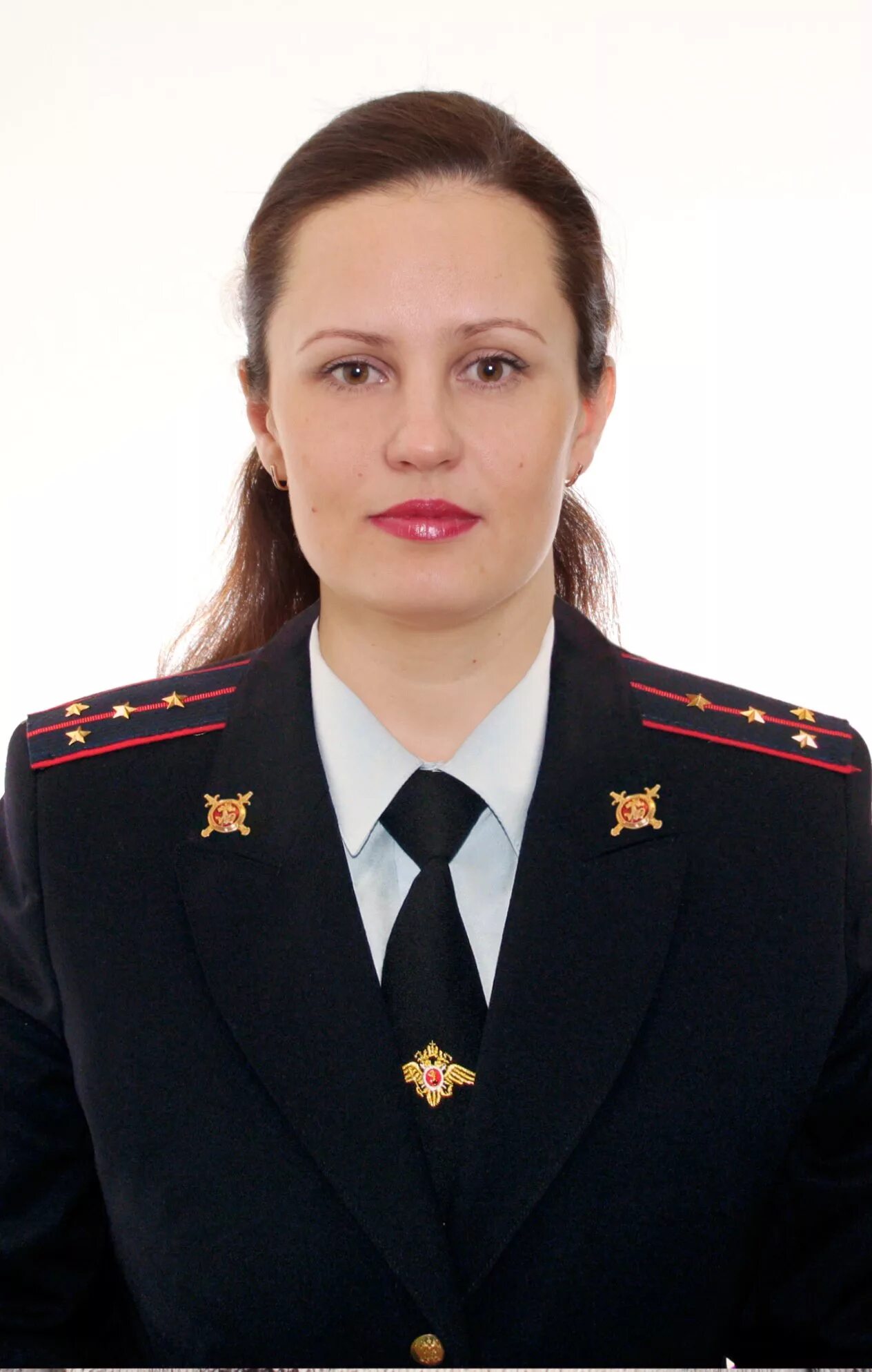 китель мвд старший лейтенант. лейтенант полиции иванова ольга. росгвардия старший сержант форма. участковый лукутин евгений евгеньевич. форма фсин старший прапорщик.