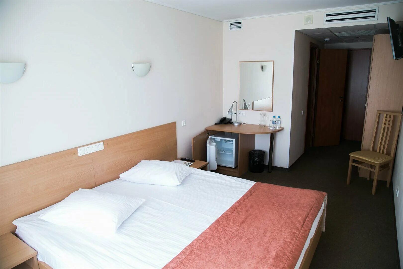 гостиницу охотник мск. гостиница охотник на водном стадионе. метро водный стадион гостиница охотник. отель охотник москва. гостиница охотник москва водный стадион.