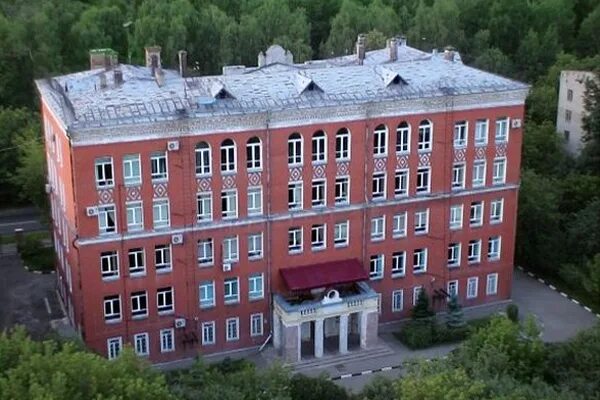 62 школа иваново. Берзарина 24 курчатовская школа. Школа имени курчатова. Курчатовская школа корпус маршал. Курчатовская школа паршина 39.