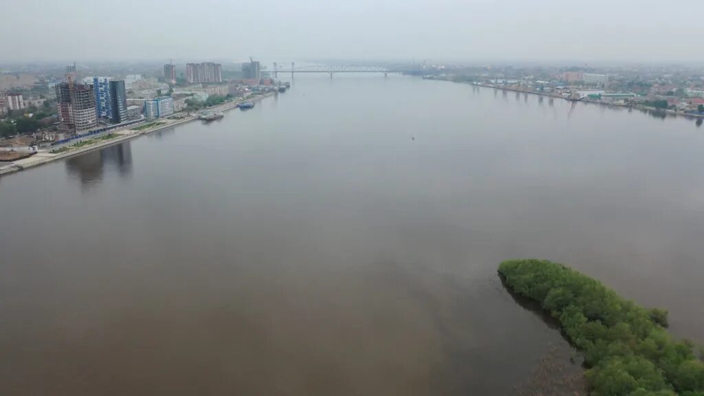 Уровень воды астрахань в 2024. Река Волга Астрахань. Водные ресурсы Астрахани. Реки в Астрахани самые грязные. Вид из окна на Волгу Астрахань.