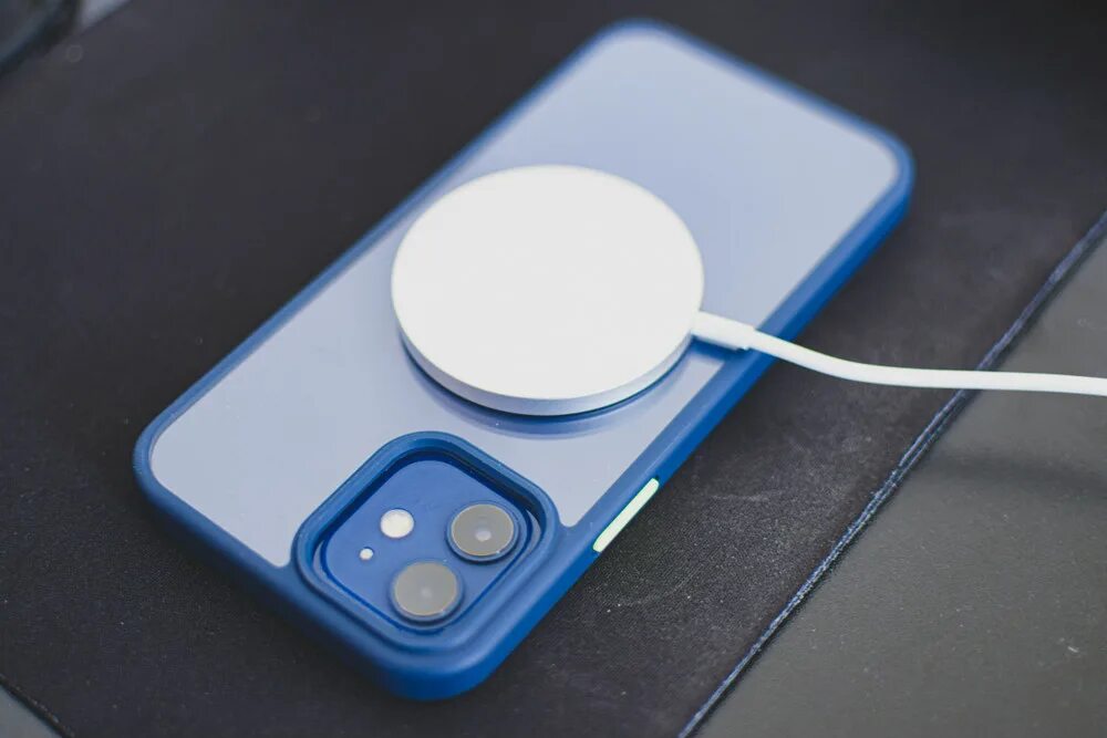 Magsafe 12 mini. Magsafe iphone 12. magsafe apple iphone 12 pro. беспроводная зарядка для iphone magsafe. беспроводная зарядка для iphone 12 pro magsafe.