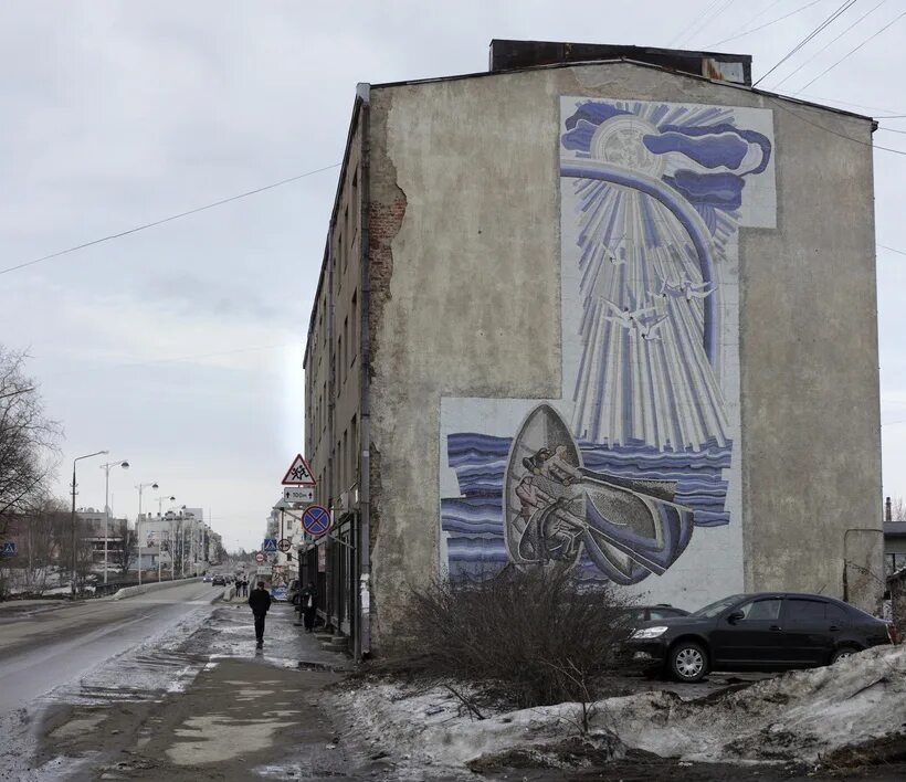 Советская мозаика в Сортавала. Сортавала ул карельская 16. Сортавала улица карельская. Сортавала ул карельская 16 дом с мозаикой.