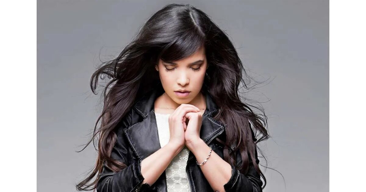 Индила ainsi. Индила певица. Indila исполнительница. Индила derniere Danse. Indila 2022.