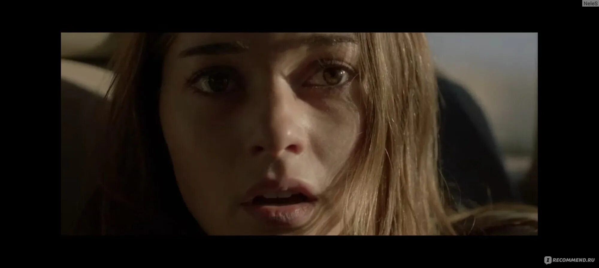 Похищенная фильм. Девушка прыгнула в лёд. Фильм девочка. Аманда сейфрид 2012. Похищенная девушка сбежала.