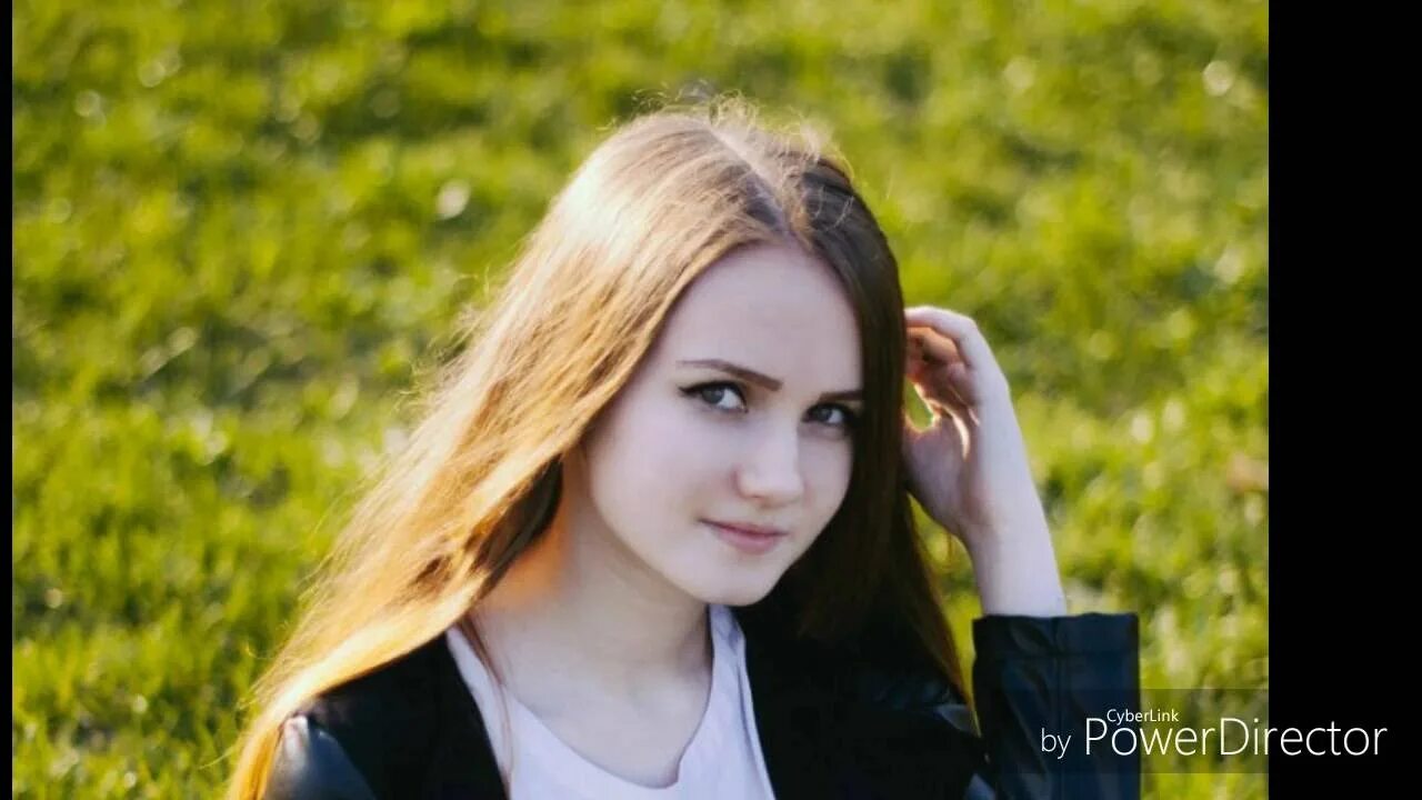 Девушка 14 лет показала. Девушка 14 лет. Красивые девчонки 14 лет. Очень красивая девочка 14 лет. Фото девушки 14 лет.