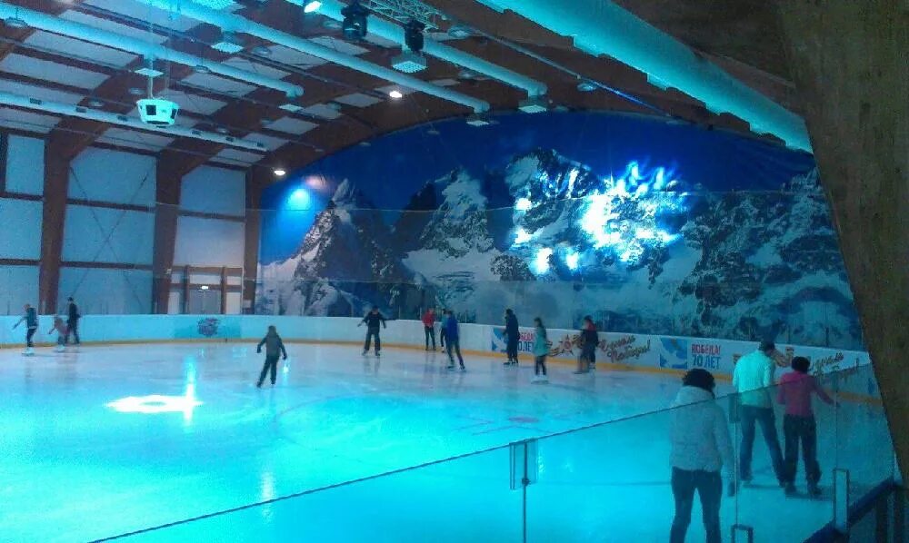 Ледовая Арена Ростов на Дону. Каток Ice Arena Ростов на Дону. Ростов на Дону ледяной дворец. Ледовый дворец Ростов на Дону. Айс арена расписание