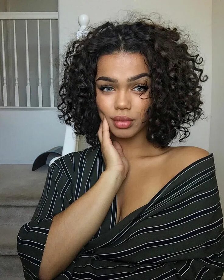 Skinny curly. Skinny curly. Metisse певица. Skinny curly. Роуз кудрявая.