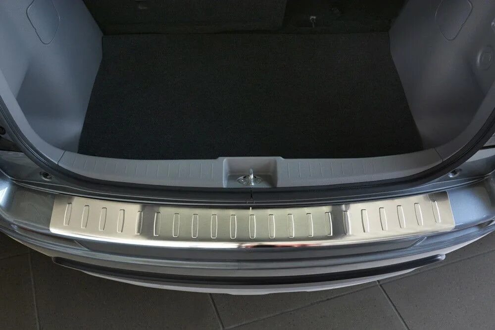 Накладки на задний бампер с загибом. Накладка на задний бампер suzuki sx4 хэтчбек. накладка бампера suzuki sx4. накладка на бампер сузуки sx4. накладка на задний бампер suzuki sx4.