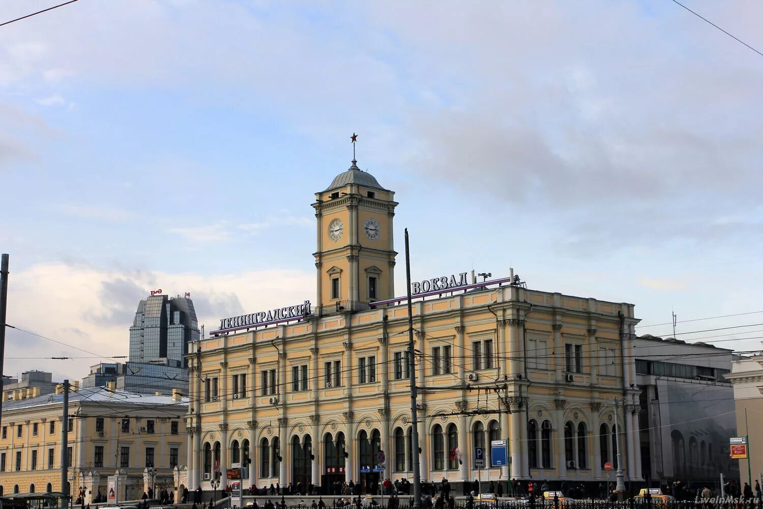 Ленинградский вокзал Москва. Ленинградский ЖД вокзал Москва. РЖД Ленинградский вокзал. Москва (Ленинградский вокзал), Москва.