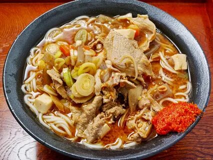 Как называется блюдо лапша с мясом