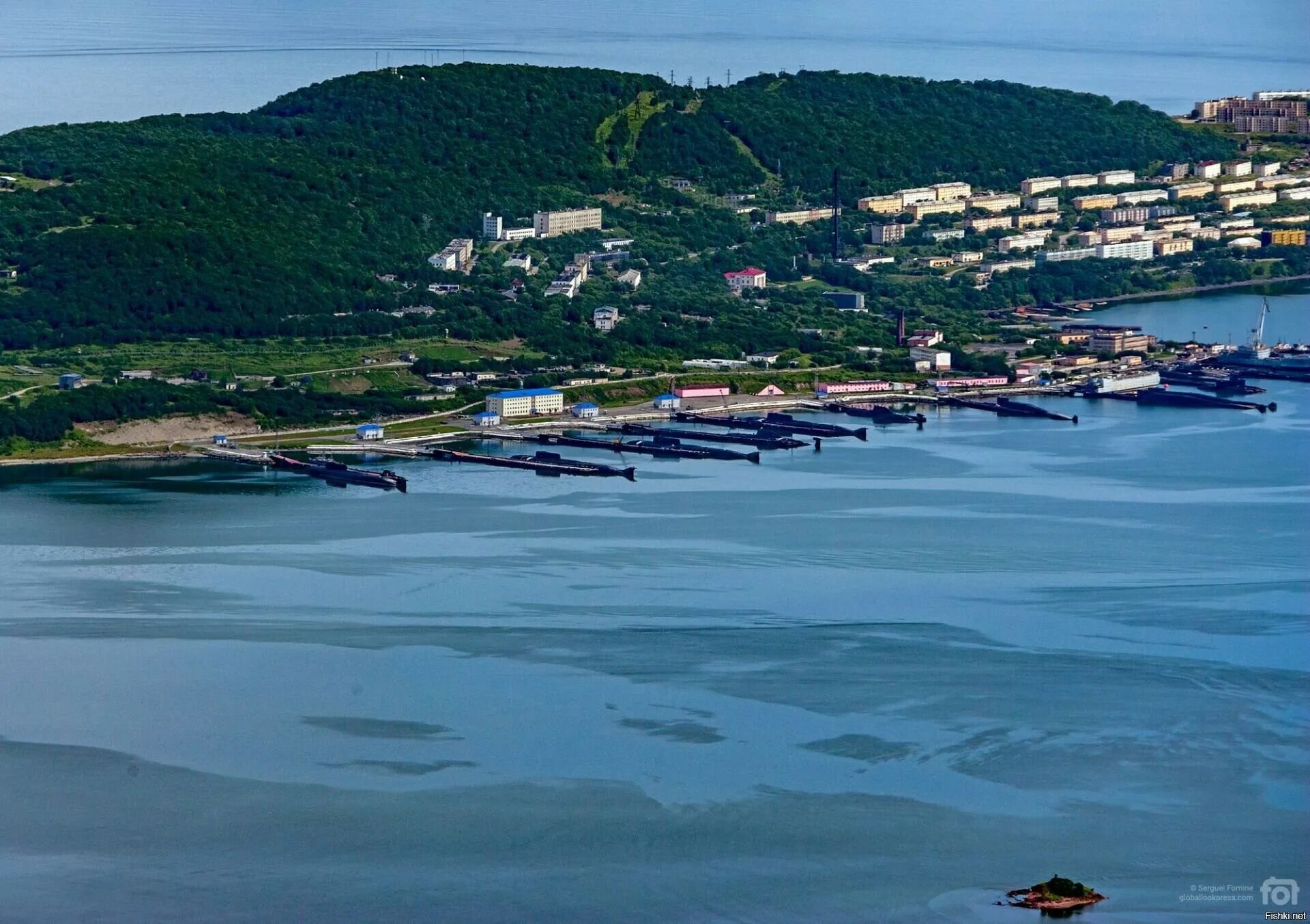 Поселки камчатского края. Петропавловск-Камчатский поселок Рыбачий. Рыбачий Петропавловск Камчатский. Поселок Рыбачий Камчатка. Вилючинск поселок Рыбачий.