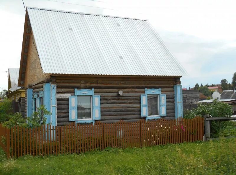 Авито в таре омской. Аполлоновка Омская область. Недвижимость село Знаменское Омская область. Сибирский деревянный дом село Екатериновское Омская область.