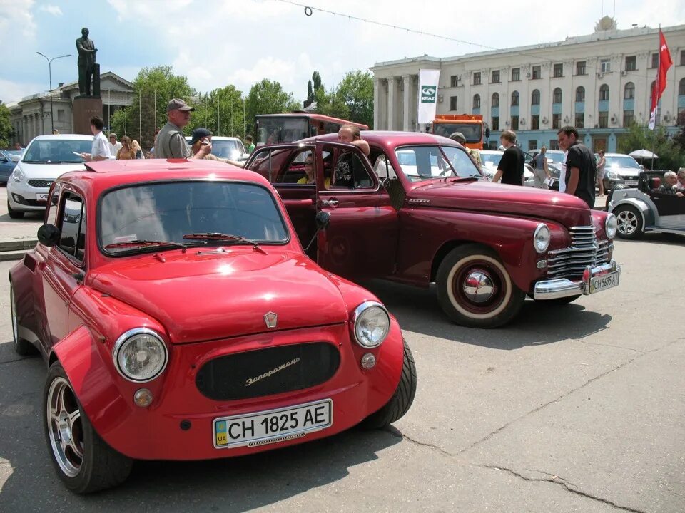 Продажа авто в симферополе. Автомобиль Крым. Ретро автомобили Крым. Редкие машины Крым. 1825 Автомобиль.