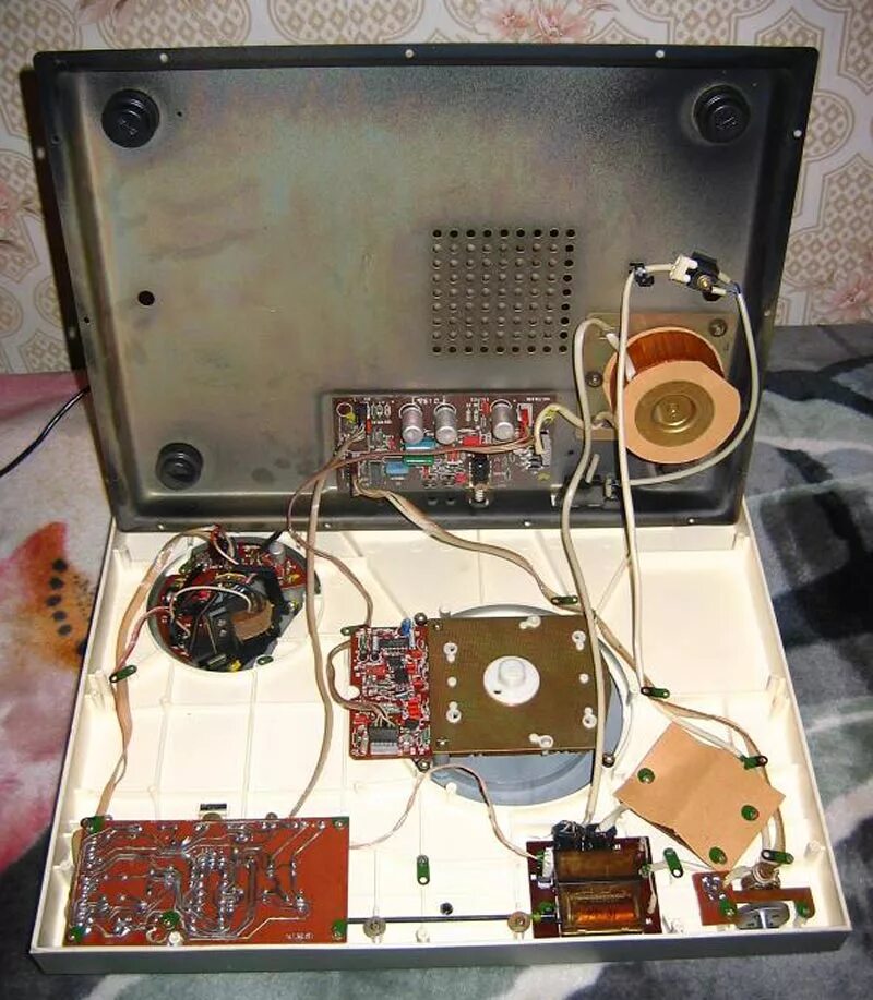 Виниловый проигрыватель ария 102. Трансляционный усилитель ум 100 120 вс. Ария-102-стерео. Радиотехника ария 102 тонарм. Ария 102 платы.