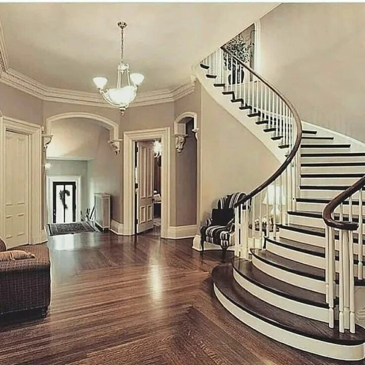 Elegant and Functional Modern Spiral Staircase