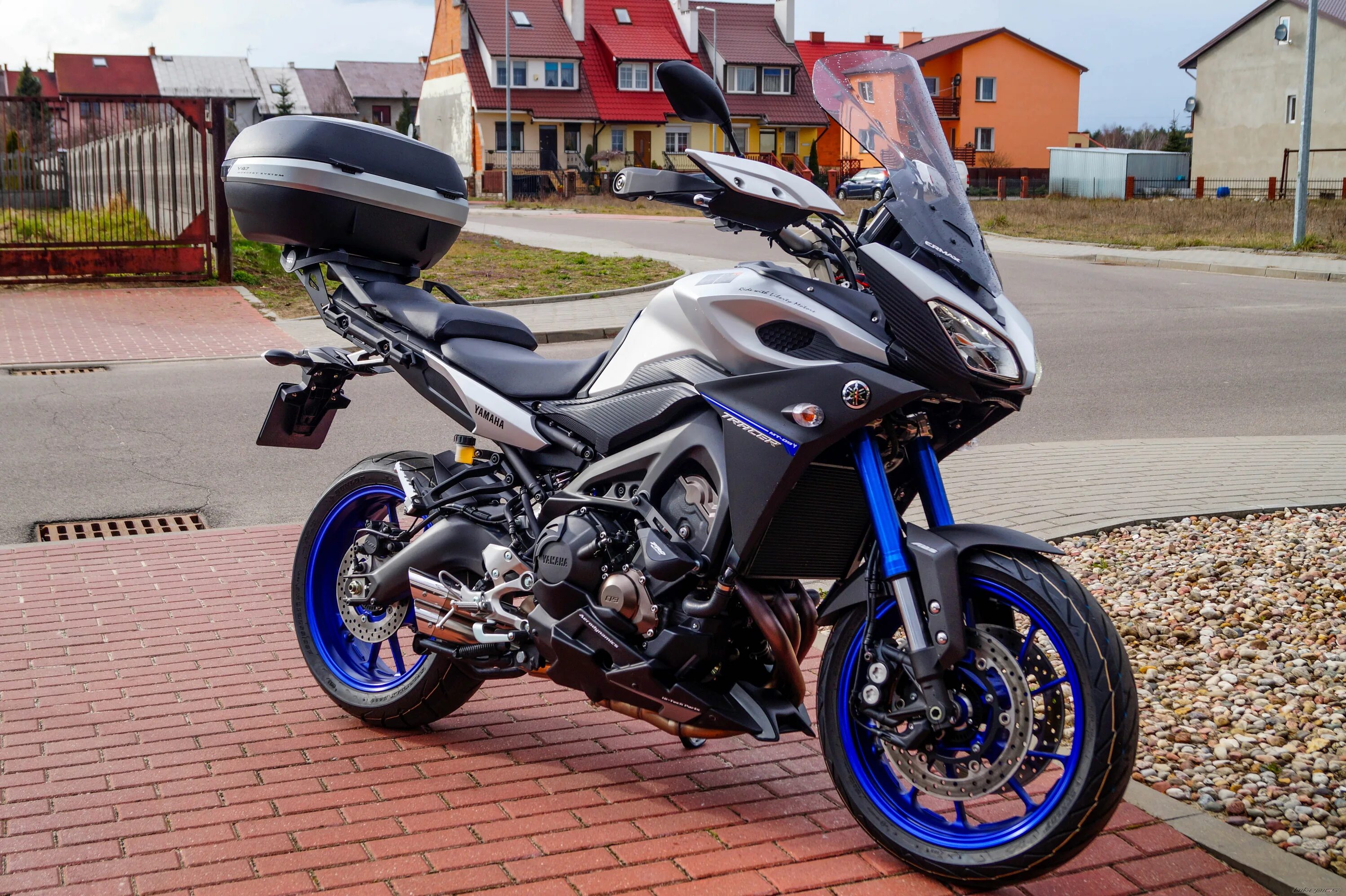 Yamaha MT-09 Tracer. Yamaha MT 09 Tracer 2015. Yamaha MT-09 2015. Yamaha Tracer 2015.