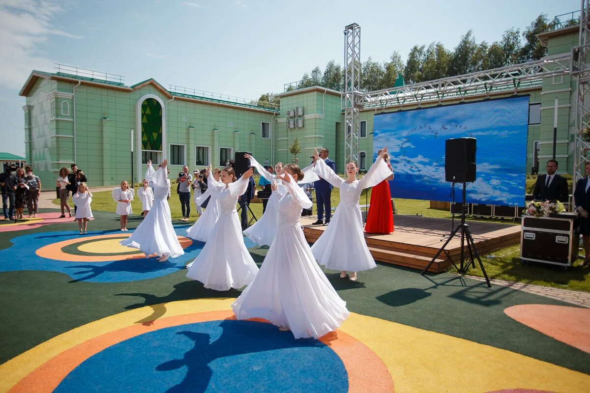 Хоспис в белгороде. Изумрудный город Корочанский район паллиативный центр. Хоспис изумрудный город Белгород. Корочанский район центр изумрудный город. Детский хоспис изумрудный город Белгород.