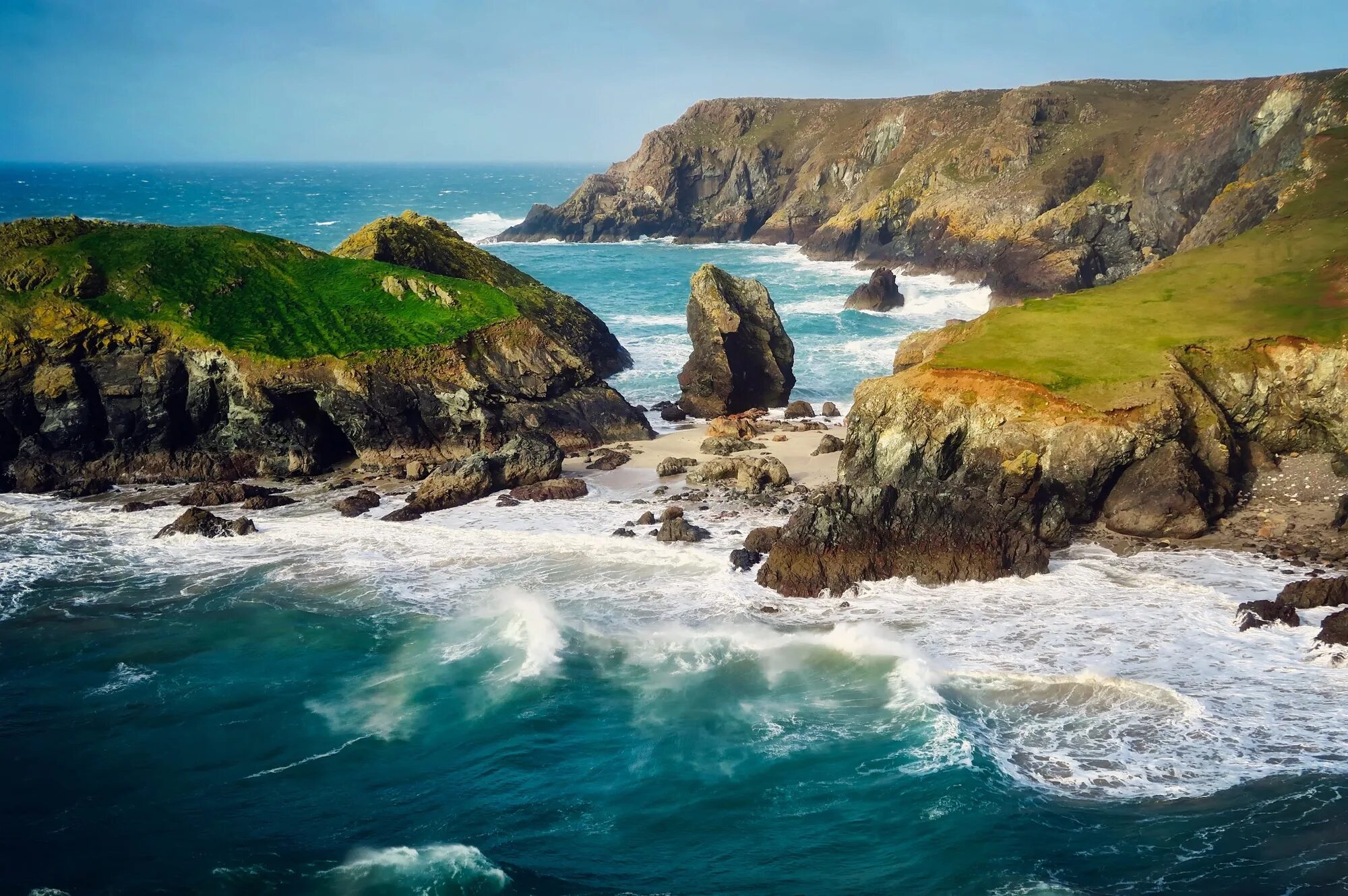 Seas of britain. Корнуолл Великобритания бухты. Атлантический океан Великобритания. Атлантический океан Англия. Атлантический океан острова Великобритания.