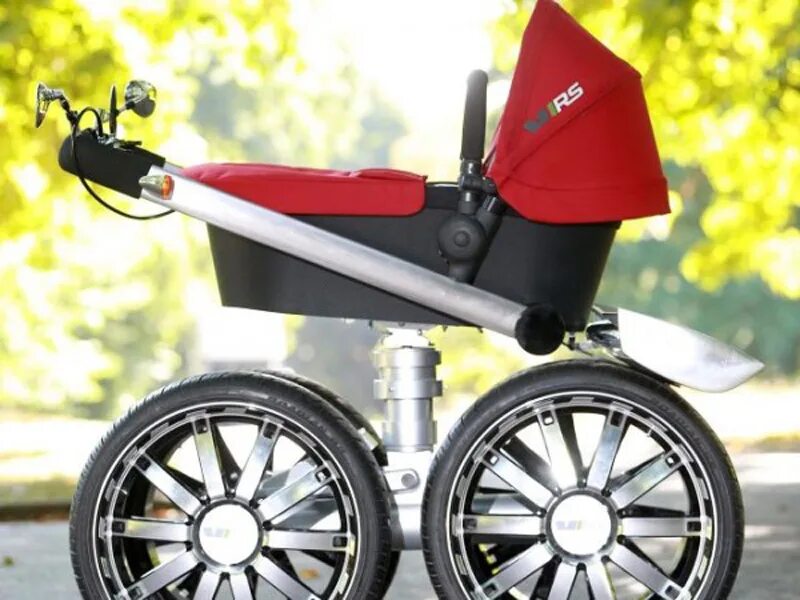 коляска baby pram. коляска bugaboo model one. коляска для крупного ребенка. коляска версаче. ребенок в коляске.