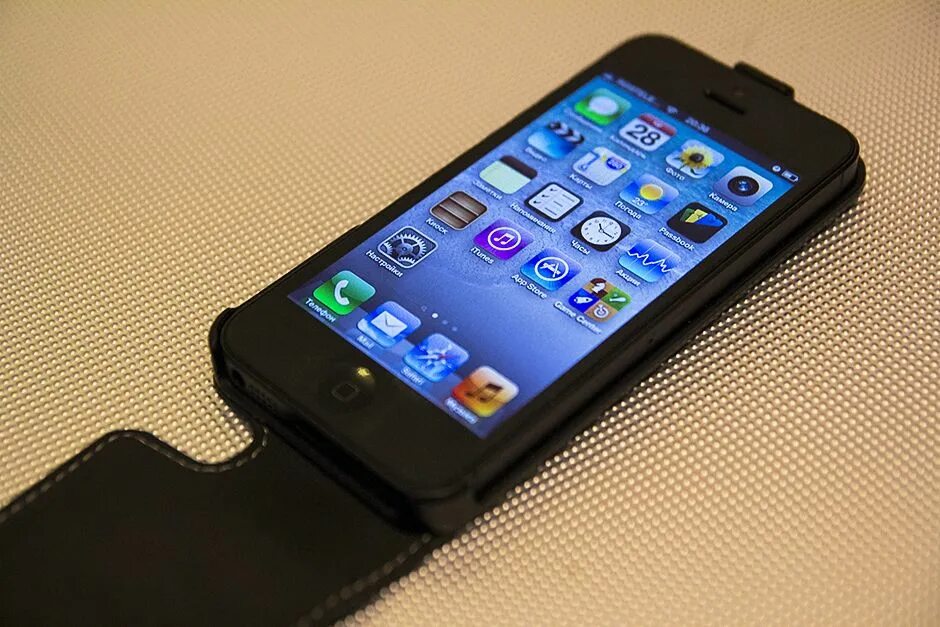 Iphone вики. Iphone 5 5s 5g. айфон 5s в руке. Iphone 15. Iphone 5s.