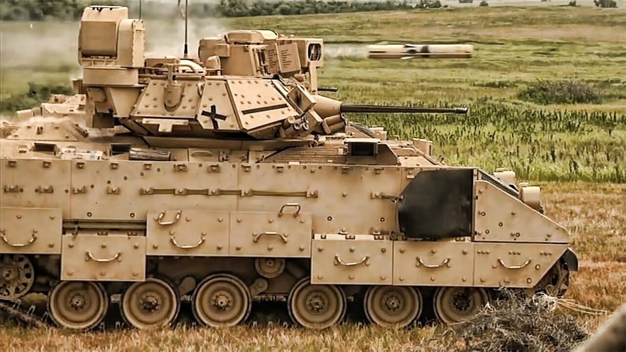 M3 bradley. БМП m2 Bradley. БТР Брэдли. БМП Bradley m3. Бредли м113 Брэдли БМП.