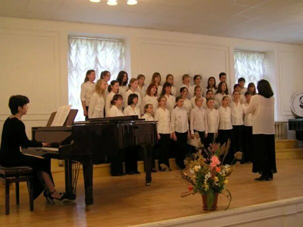 вокзал павловск внутри. павловск садовая 17 музыкальная школа. европейский лицей оренбург пригородный. европейский лицей оренбург. село павловск вокзал внутри.