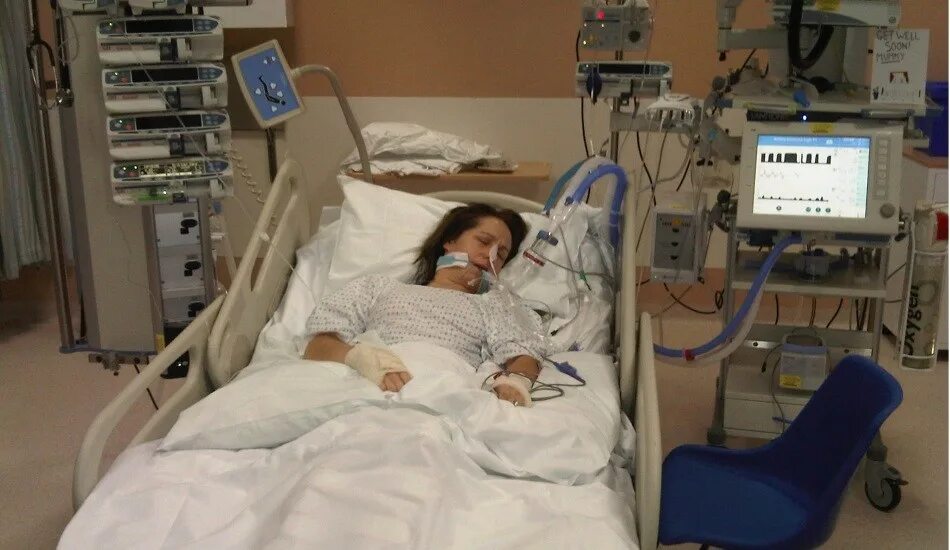 Наша мама mama comfort бандаж универсальный "идеал" размер 2 белый. Послеродовой период у женщин. Роженица с новорожденным ребенком. Родильница после родов. Роженица с новорожденным ребенком.