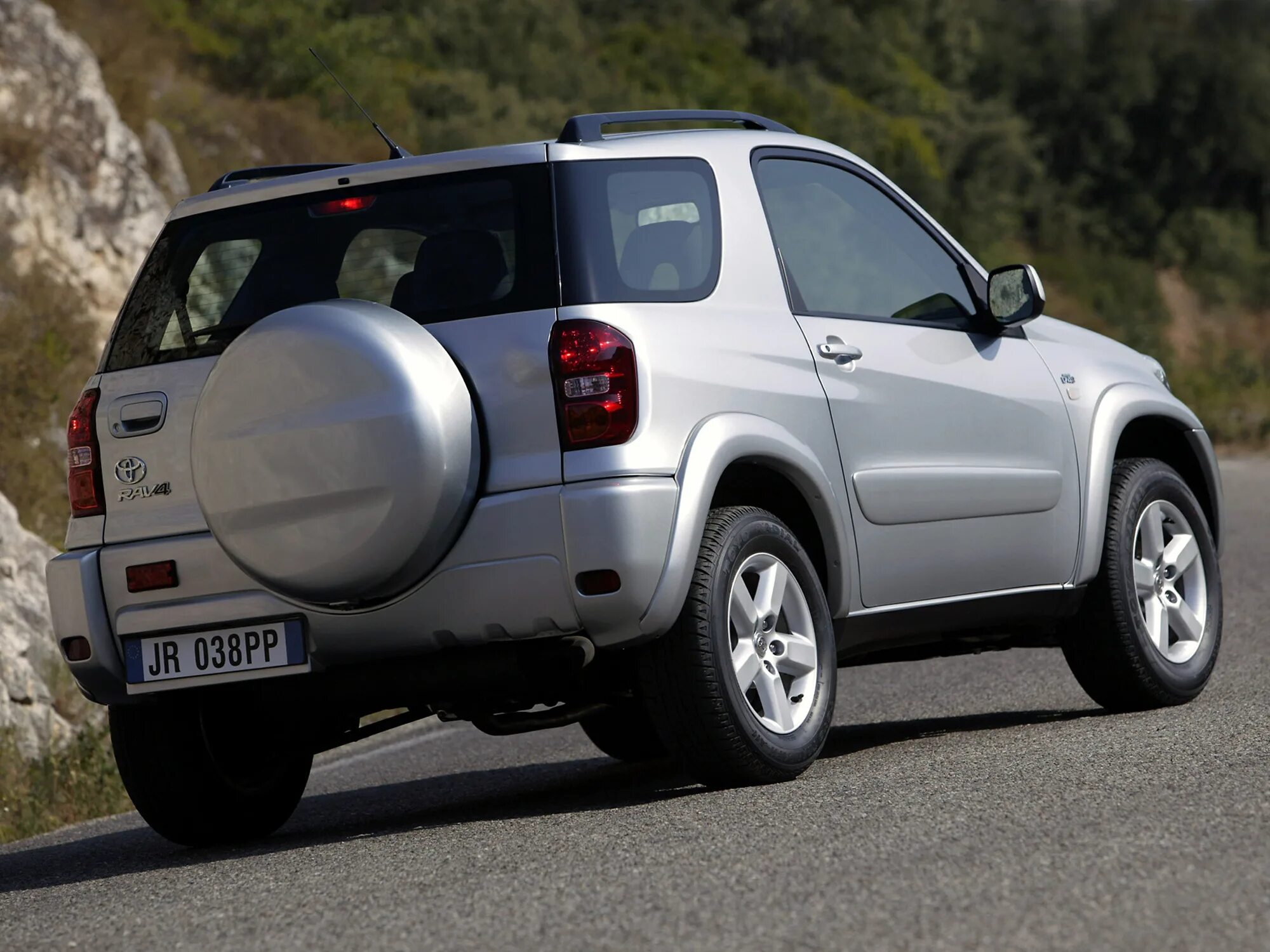 Rav4 3 поколение. Toyota rav4 2003 3 Doors. Toyota rav4 3 Doors. Toyota rav4 III (xa20). Toyota rav4 xa20 3 Doors.