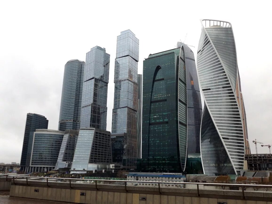 Как называются здания в городе. Москва Сити. Лондон Сити и Москва Сити. Международный финансовый центр Москва Сити. Будущие здания Москва Сити.