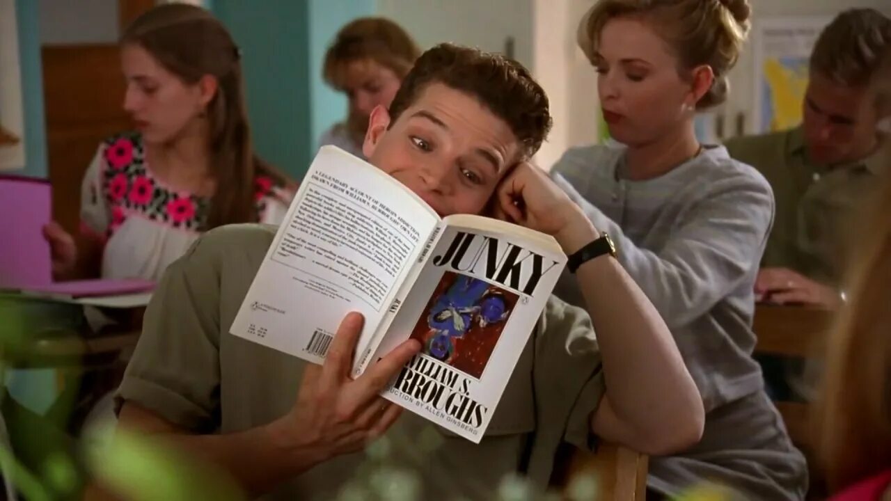 Бестолковая 3. Clueless 1995. Бестолковые книга по фильму. Бестолковый учитель.